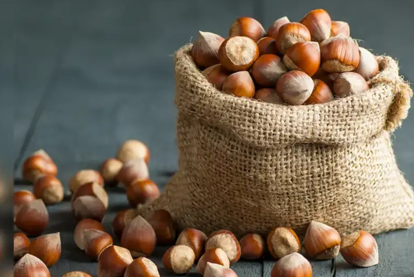 Crunchy Whole Hazelnuts